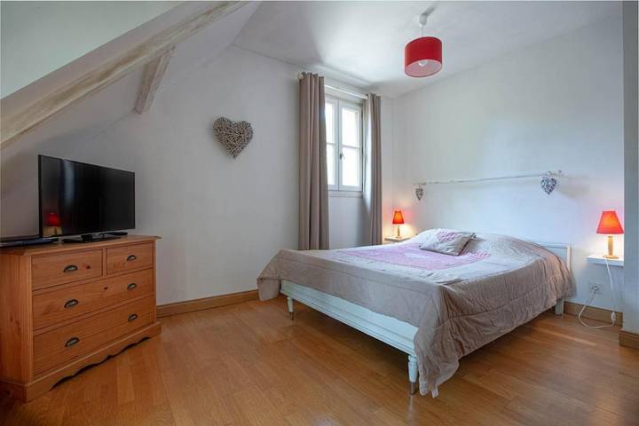 Location de vacances pour 8 personnes, avec jardin ainsi que vue et sauna, animaux acceptés à Chémery - 3