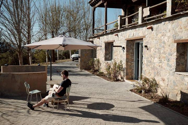 Apartamento para 4 personas, con Terraza y Jardín además de Piscina y Vistas en Lanjarón