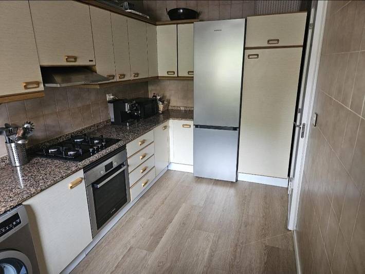 Location de vacances pour 5 personnes, avec piscine et terrasse, animaux acceptés à Paterna - 3