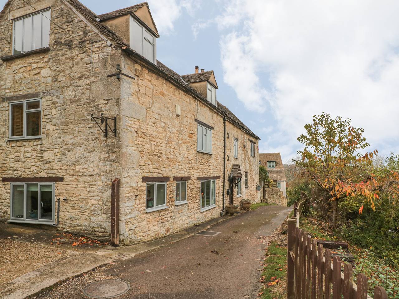 Little End in Stroud, Gloucestershire