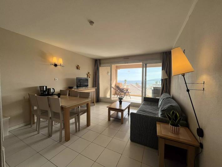 Gîte pour 4 personnes, avec piscine et balcon dans Plage du Port Fréjus - 4