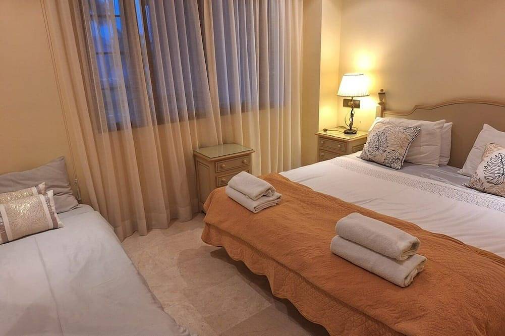 Entire apartment, El Soto de Marbella P4 Free Golf-Tennis-Gym First Floor 2 Bed 2 Bath Apartment in Ojén, Sierra de las Nieves