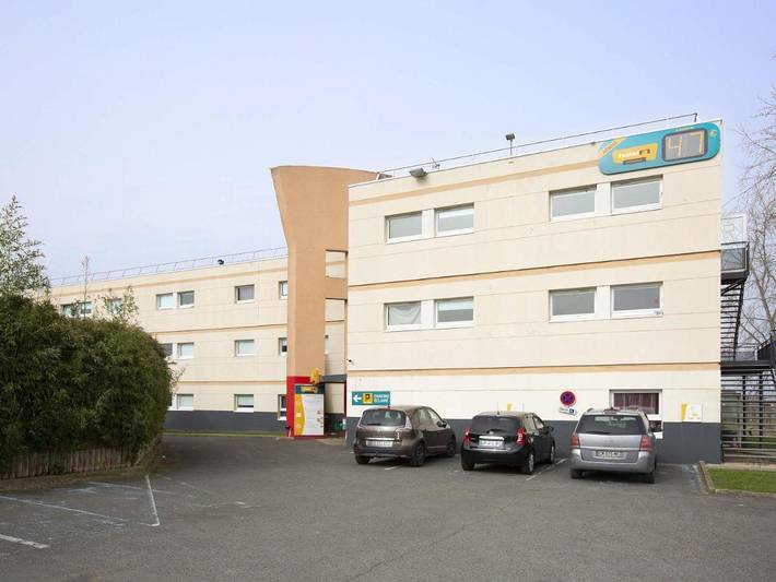 Hôtel pour 3 personnes à Nemours - 2