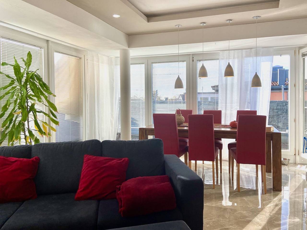 Ganze Wohnung, Ferienwohnung Riva - Hochwertige Wohnung mit Balkon in ruhiger Umgebung in Lindau, Bayerisch Schwaben