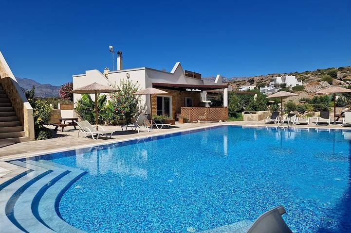 Villa für 6 Personen, mit Pool und Garten - 1