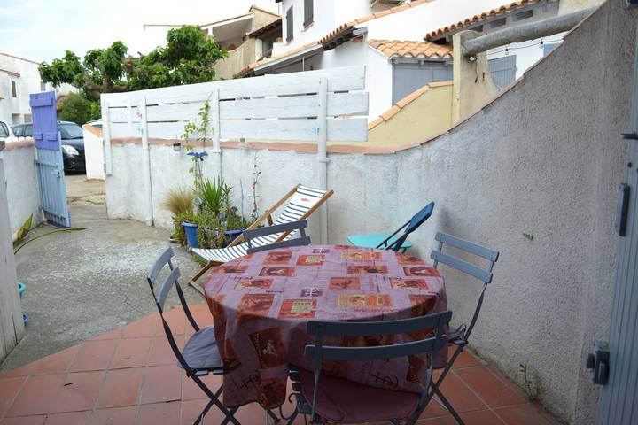 Gîte pour 2 personnes, avec terrasse à Saintes-Maries-de-la-Mer - 2
