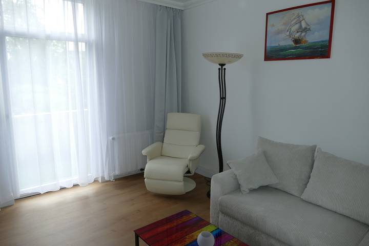 Ferienwohnung für 4 Personen, mit Balkon und Garten am Nord-Ostsee-Kanal - 2