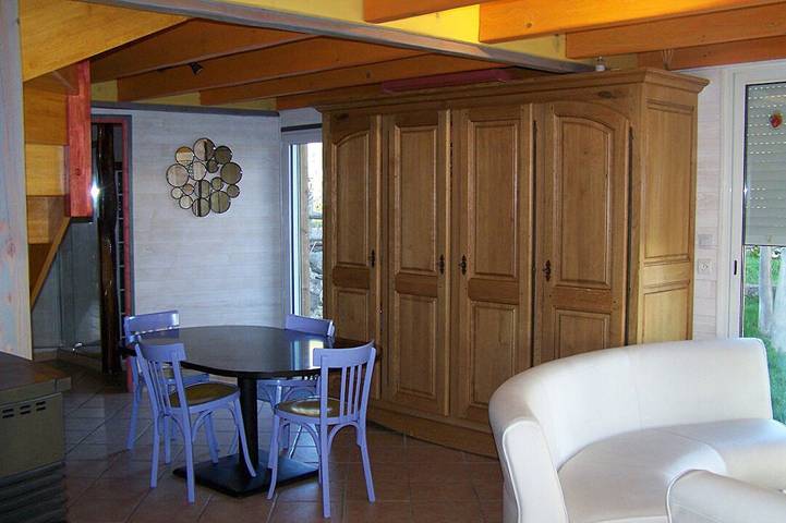 Chalet pour 14 personnes, avec terrasse ainsi que piscine et jardin dans le Cantal - 4