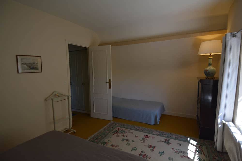 Belle maison périgourdine avec piscine chauffée près de Sarlat in Simeyrols, Périgord Noir