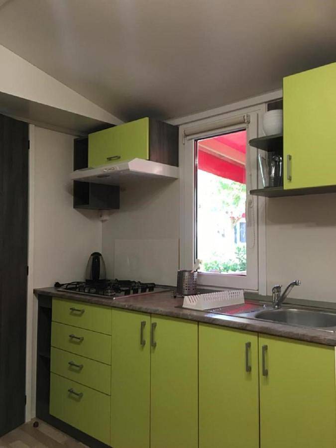 Bungalow für 6 Personen, mit Terrasse und Pool sowie Ausblick und Kinderpool in den Abruzzen - 2