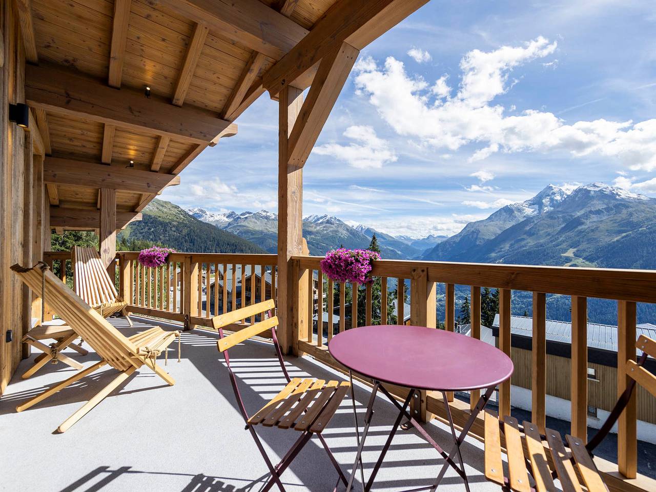 Apartamento entero, Apto nuevo cerca de pistas, amplio, 4 hab, 10 pers, balcón, parking, wifi in La Rosière, Montvalezan