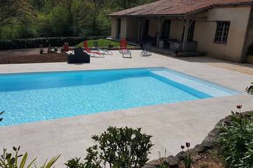 Gîte pour 5 personnes, avec jardin et terrasse à Fumel