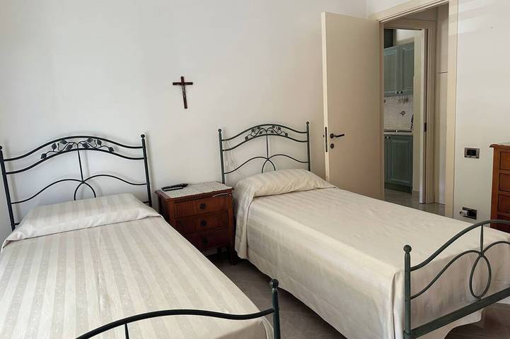 Appartement entier, Apartment with terrace a stone's throw from the sea in Fontespina, Civitanova Marche