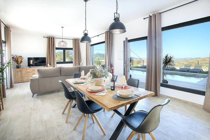 Chalet para 6 personas, con piscina y jardín en Sierra de Cádiz - 4