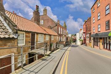 Villa for 2 Guests in Whitby, England, Picture 4