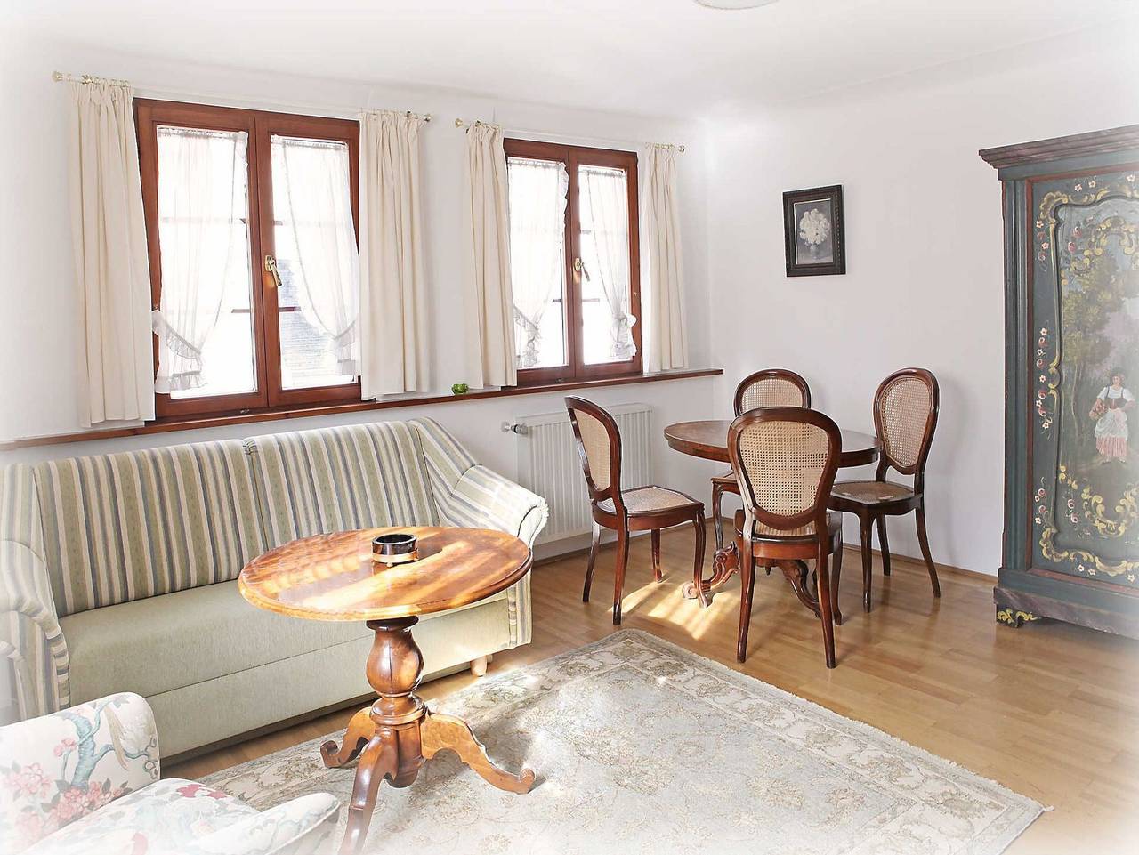 Ganze Ferienwohnung, Romantik-am-Brunnen in Meersburg, Obersee (Bodensee)