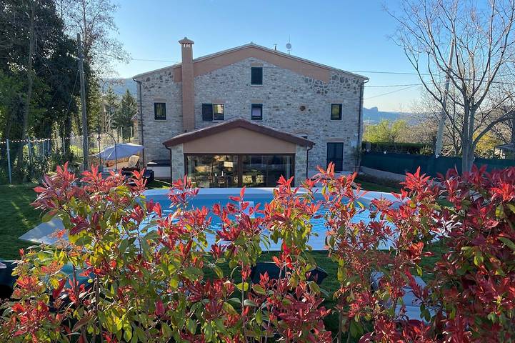 Casa vacanza per 13 persone, con giardino e terrazza nonché idromassaggio, con animali domestici - 1