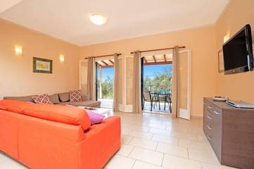 Villa for 6 People in Nissaki, Corfu, Photo 3