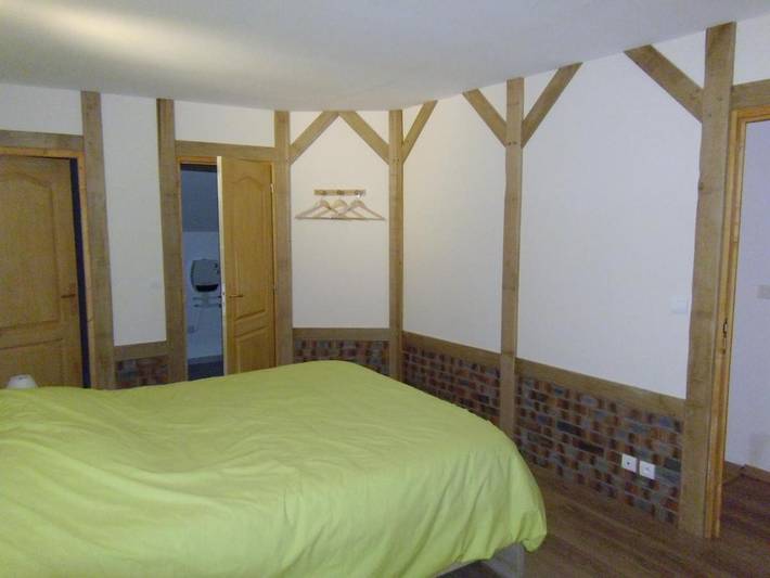 Gîte pour 3 personnes, avec jardin dans Treigny-Perreuse-Sainte-Colombe