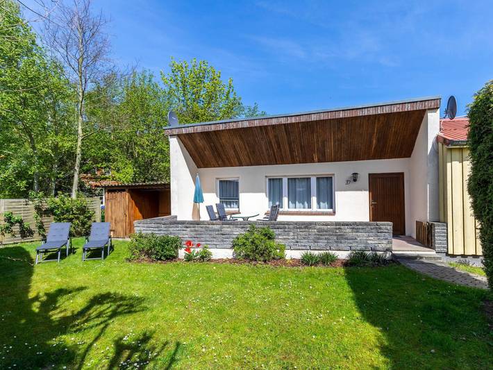 Ferienhaus für 4 Personen, mit Terrasse und Garten in Boltenhagen - 2