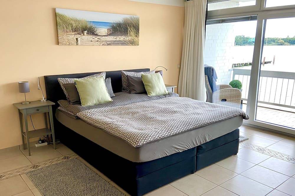 Ganze Wohnung, Panorama Seeblick Ferienwohnung direkt am Zwischenahn Meer in Zwischenahner Meer, Bad Zwischenahn