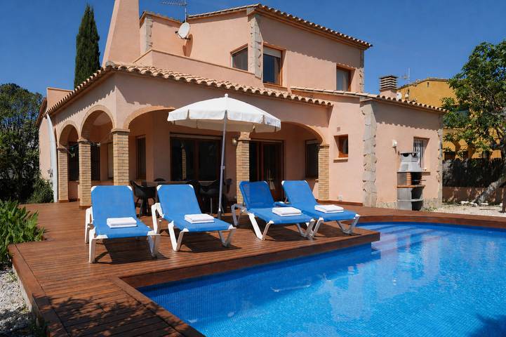 Casa rural para 9 personas, con Terraza y Jardín en Ventalló - 3