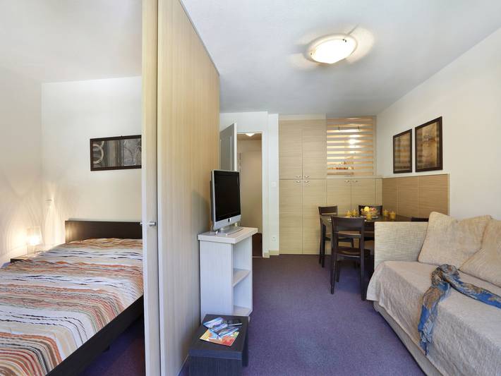 Chalet pour 6 personnes, avec balcon et piscine, adapté aux familles à Allos
