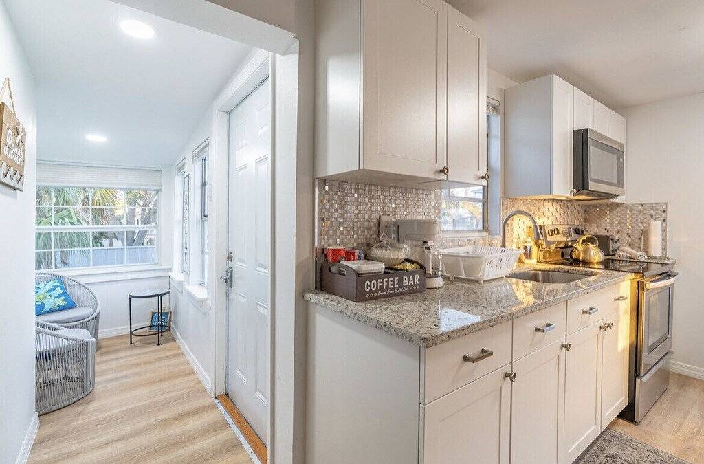 Ganze Wohnung, Lovely 1 bedroom with partial water view in Bradenton Beach, Anna Maria Island