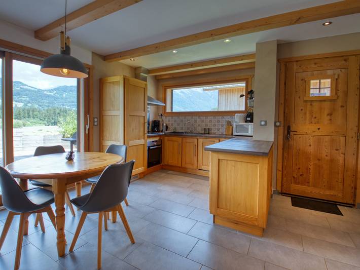 Ganze Wohnung, Ruhige 2-Zimmer-Wohnung mit Terrasse in Samoëns in Station de Morillon, Samoëns
