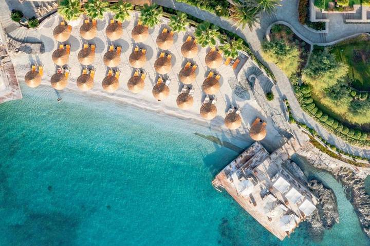 Resort para 2 personas, con piscina y jardín además de sauna y jacuzzi, Se admiten mascotas - 1