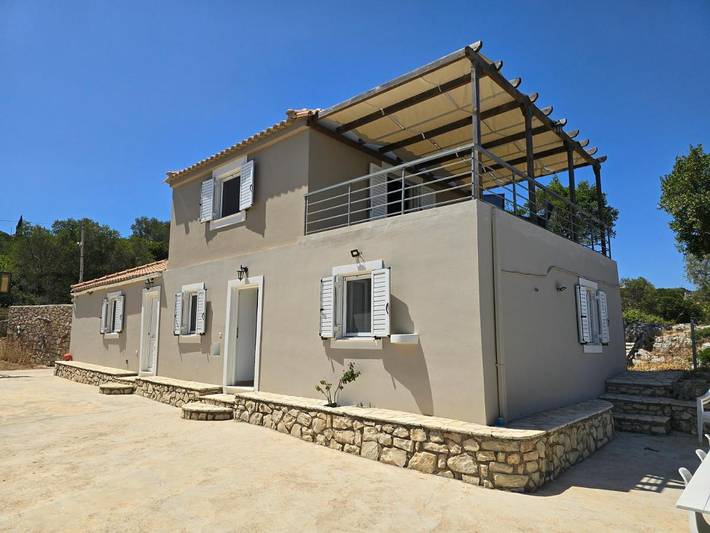 Διαμερίσματα διακοπών για 8 άτομα, με Μπαλκόνι και Ταράτσα καθώς και Κήπο και Θέα στον Άγιο Νικόλαο Ζακύνθου