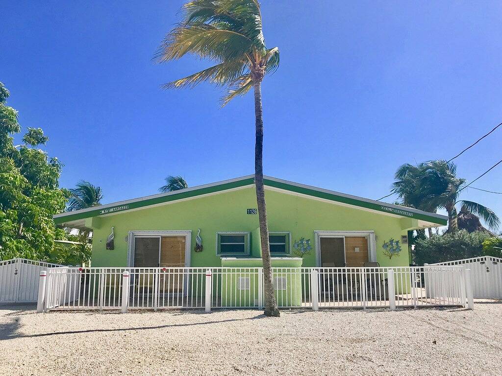 Duck Key, 2 Schlafzimmer / 2 Bäder mit 40 'Dock, Keine Dockage Gebühren, Trailer Lagerung Inkl. in Duck Key, Monroe County