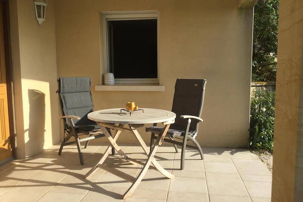 Appartement entier, ”Le Chant des Oiseaux\" Un nid de verdure en Dordogne,  près Montignac-Lascaux in La Bachellerie, Périgord Noir