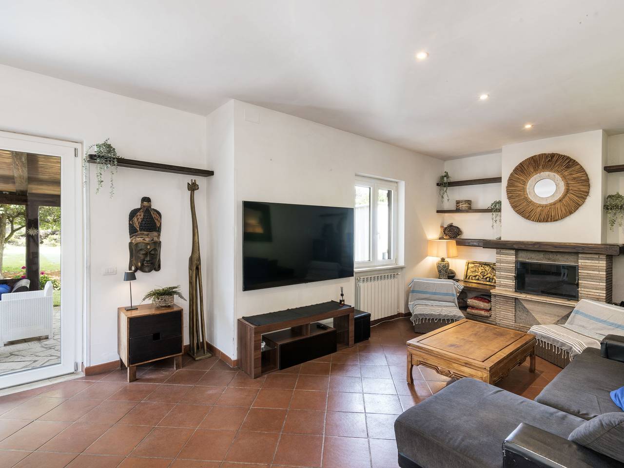 Villa San Felice 2 in Torre Olevola, Agro Pontino