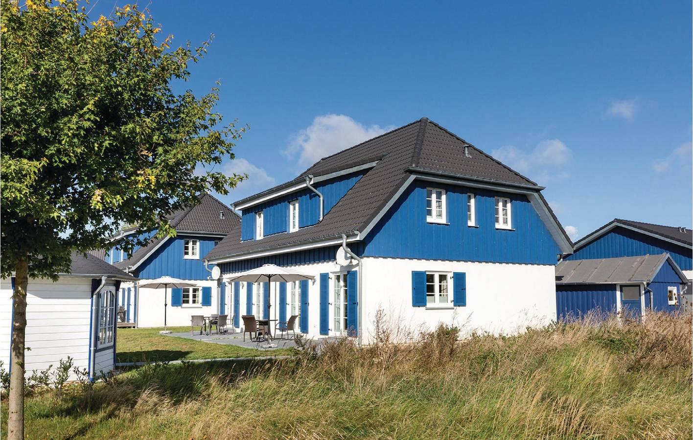 Seaside Retreat with Terrace & Parking, 300m to Altefähr Beach in Altefähr, Stralsund Surroundings