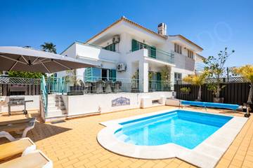 Villa pour 10 personnes, avec jardin et terrasse à Ferragudo