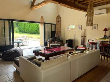 Gîte pour 4 personnes, avec jardin ainsi que piscine et terrasse dans Parly