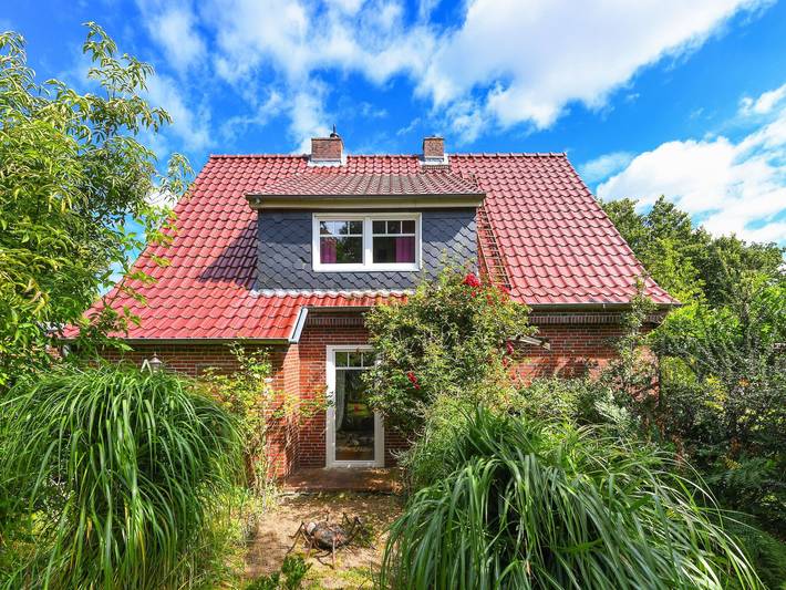Ferienhaus für 6 Personen, mit Terrasse und Garten in Wittmund - 4