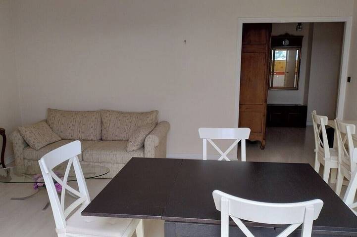 Appartement entier, Appartement 3P dernier étage centre Bourg La Reine face au Rer B - Paris à 10 mn in Bourg-la-Reine, Hauts-de-Seine