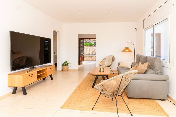 Chalet para 10 personas, con jardín además de jacuzzi y terraza en Provincia de Barcelona - 3