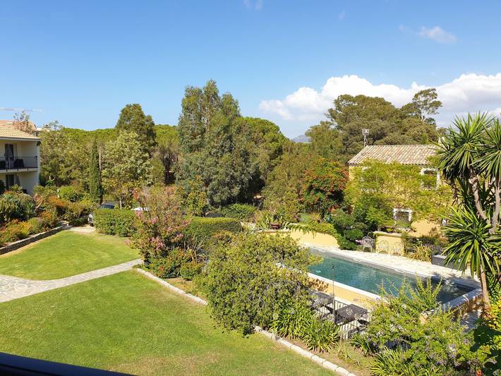 Gîte pour 2 personnes, avec Balcon/Terrasse et Balcon ainsi que Terrasse et Jardin à Calvi