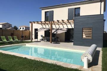 Location de vacances pour 10 personnes, avec terrasse et jardin, animaux acceptés à Saint-Augustin