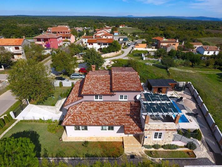 Ferienvilla 'Villa Nikolina' mit privatem Pool in Pula-Medulin, Pula