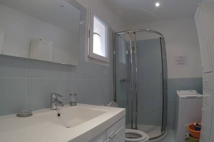 Location de vacances pour 4 personnes, avec terrasse ainsi que piscine et jardin à Monacia-d'Aullène - 4