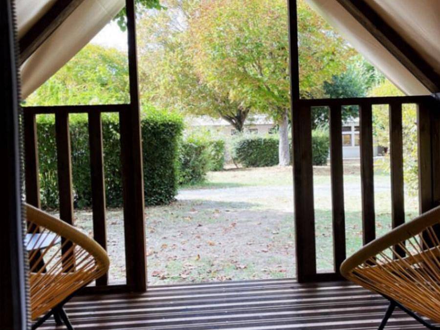 Camping Canal de Berry - Albergue 2 personas - Vivaque in Saint-Amand-Montrond