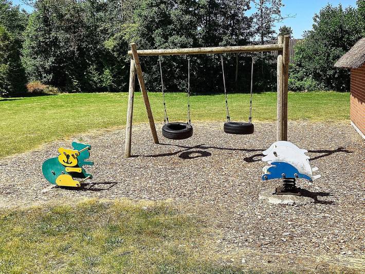 Ferienhaus für 12 Personen, mit Terrasse und Sauna sowie Pool in Marielyst - 2