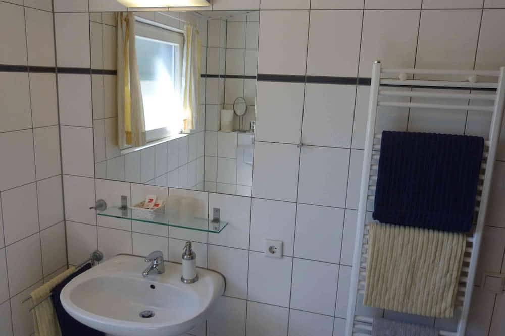 Ganze Wohnung, Guesthouse Hasenkath am Deich, 3 stars Dtv, Bed&Bike. Cycling, family vacation. in Kleve, Niederrhein