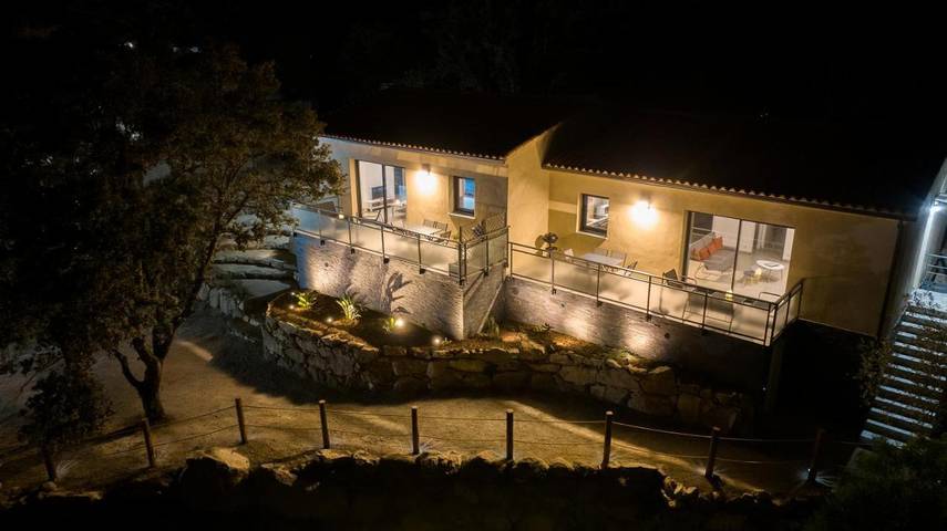 Gîte pour 6 personnes, avec vue et terrasse à Sollacaro - 2