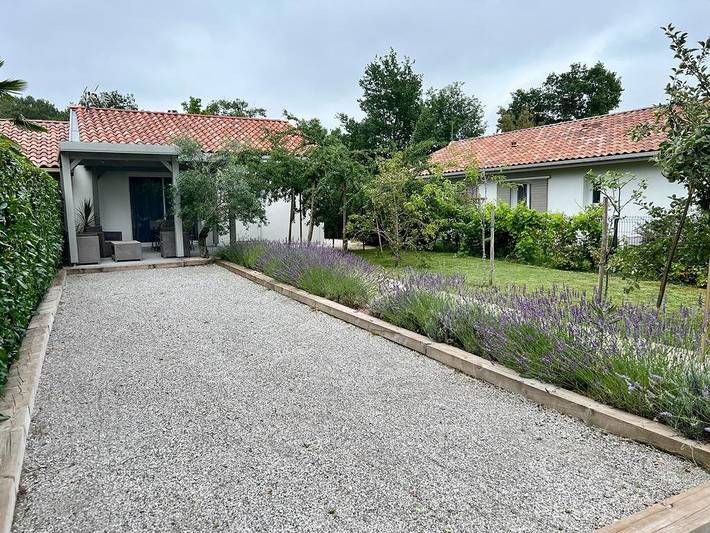 Gîte pour 4 personnes, avec jardin et terrasse à Onesse-Laharie - 2