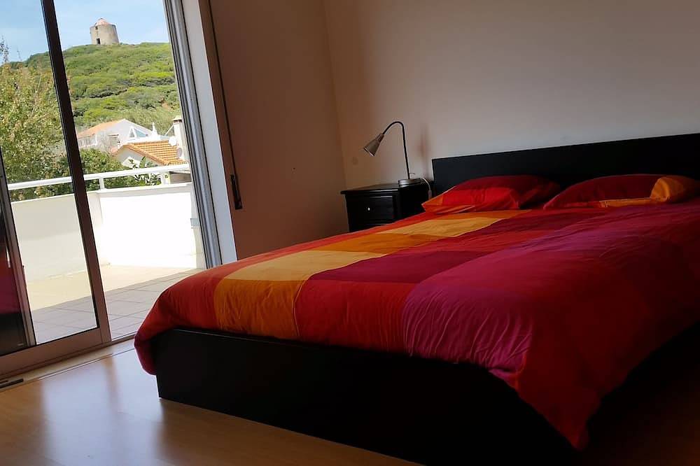 Hermosa villa para 8 personas con piscina privada cerca de la playa in São Martinho do Porto, Leiria District
